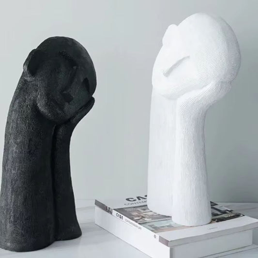 Abstrakt Skulptur i Europeisk Resin – Modern Inredningsdetalj