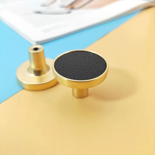 Elegant Köksbeslag – Handtag med Diamantdetaljer