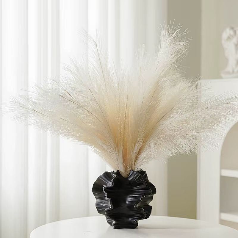 Keramisk Coral Vas – Nordisk Design i Beige eller Svart