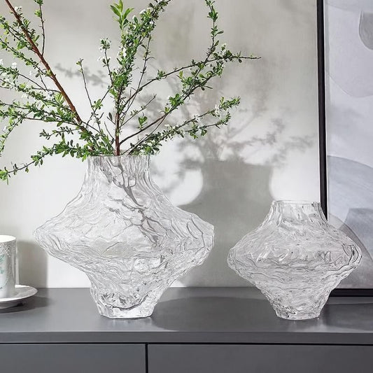 Glasvas i Nordisk Design – Transparent Vas för Blommor