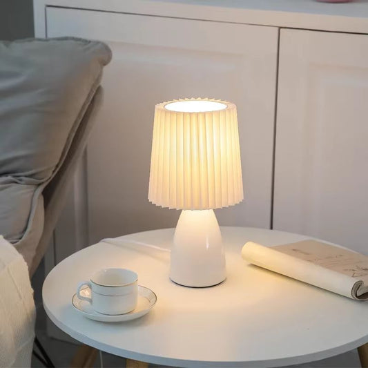 Keramisk Bordslampa i Nordisk Design – LED-belysning
