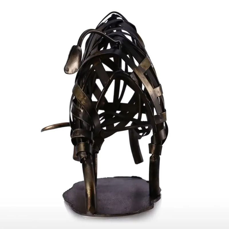 Metallskulptur Tjur – Modern Geometrisk Inredningsdetalj