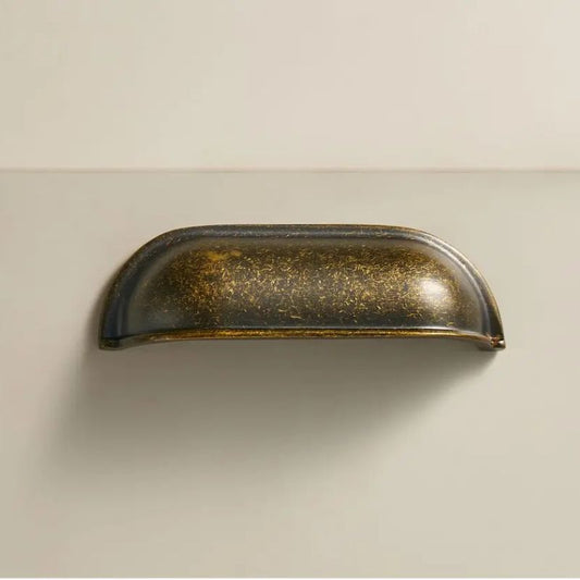 Mässingshandtag i Vintage Stil – Perfekt för Skåp & Lådor