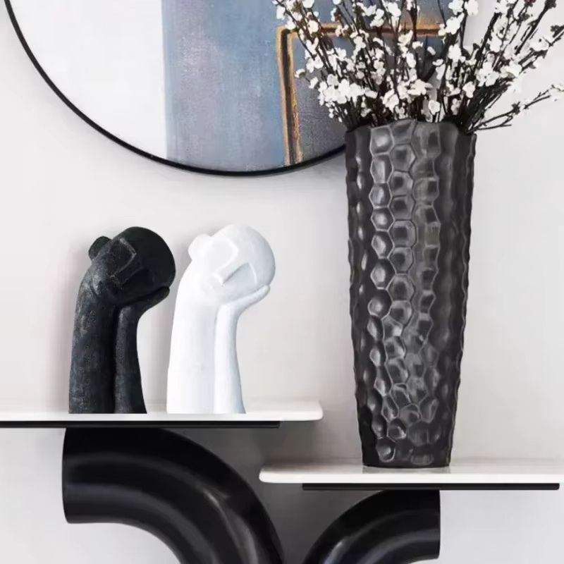 Abstrakt Skulptur i Europeisk Resin – Modern Inredningsdetalj