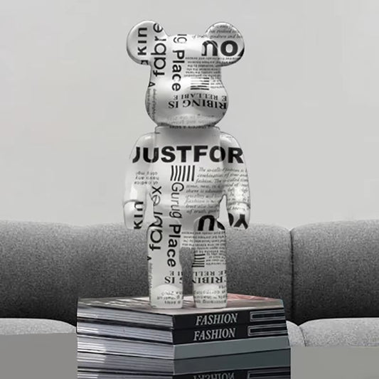 Dekorativ Björnfigur i Graffiti-stil – Modern Skulptur för Hemmet