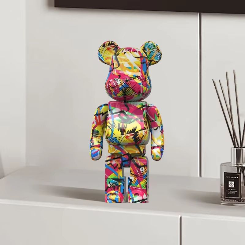 Dekorativ Björnfigur i Graffiti-stil – Modern Skulptur för Hemmet
