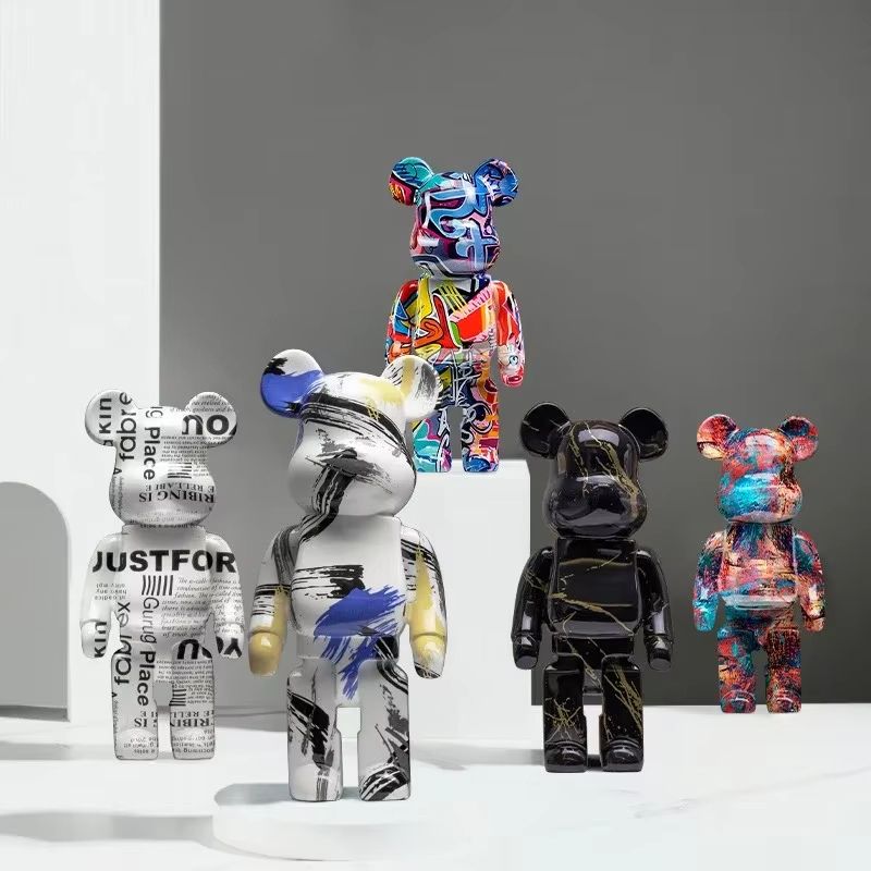 Dekorativ Björnfigur i Graffiti-stil – Modern Skulptur för Hemmet