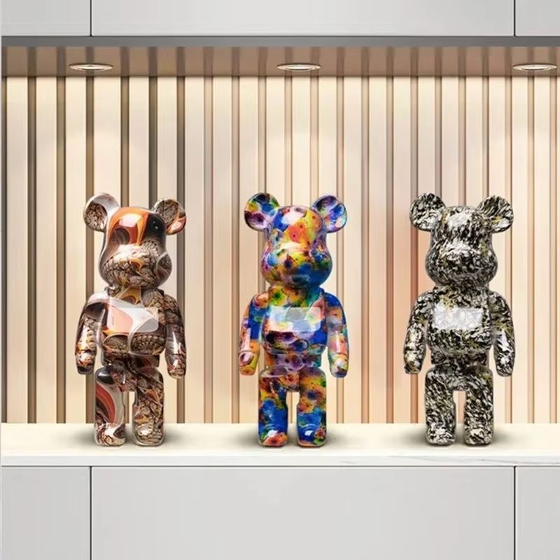 Dekorativ Björnfigur i Graffiti-stil – Modern Skulptur för Hemmet