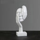 Abstrakt Vit Maskfigur i Resin – Elegant Dekoration för Hem och Kontor