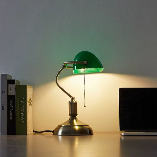 Modern skrivbordslampa i bankstil