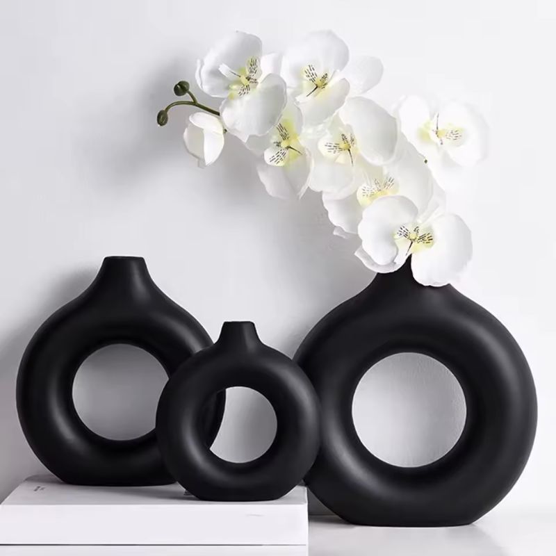 Ringformad Blomvas – Minimalistisk Dekoration för Hemmet