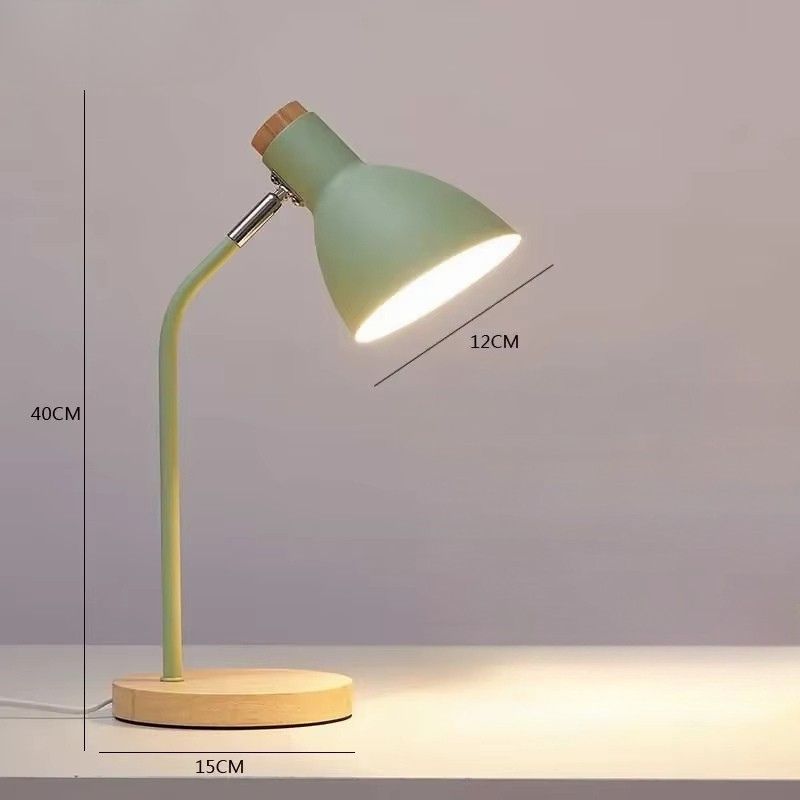 Kreativ Bordslampa i Trä – Nordisk Design med Flexarm