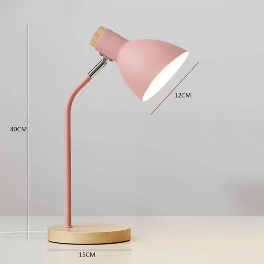 Kreativ Bordslampa i Trä – Nordisk Design med Flexarm