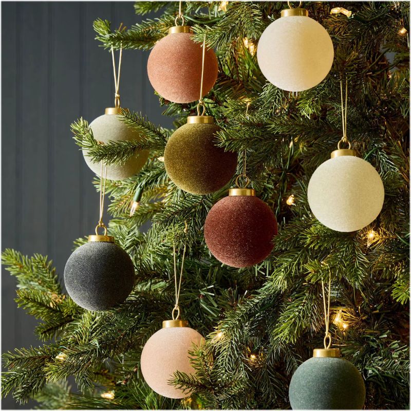 Lyxiga Julkulor i Plysch – 8 cm (Set om 9 st)