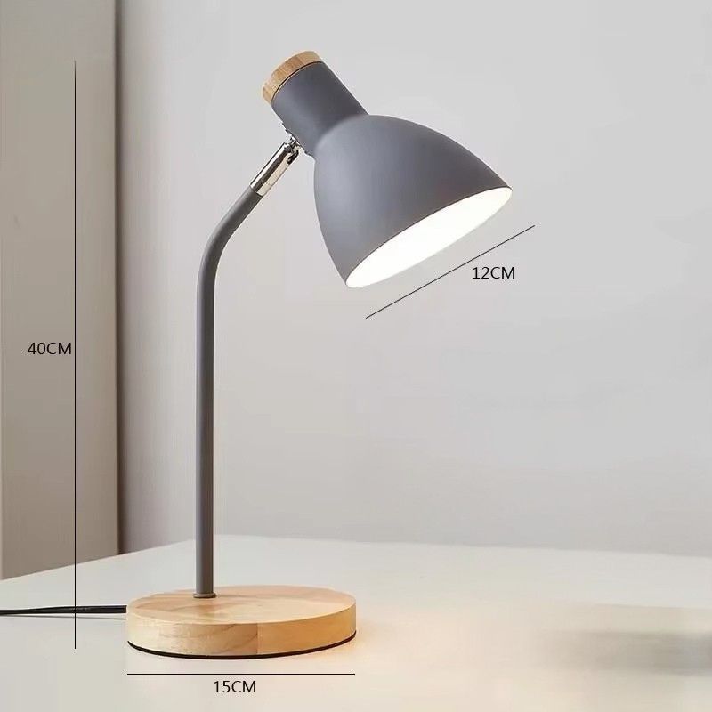 Kreativ Bordslampa i Trä – Nordisk Design med Flexarm