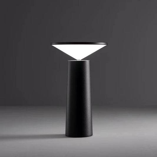 Modern designlampa med USB och LED-teknik