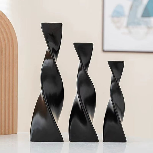 Minimalistisk Svart Keramikvas – Tvistad Design