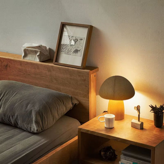 Trälampa i svampdesign – dimbar med touch