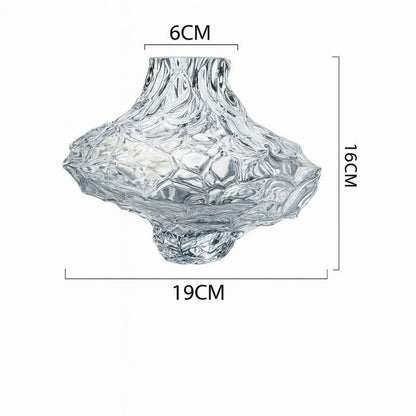 Glasvas i Nordisk Design – Transparent Vas för Blommor