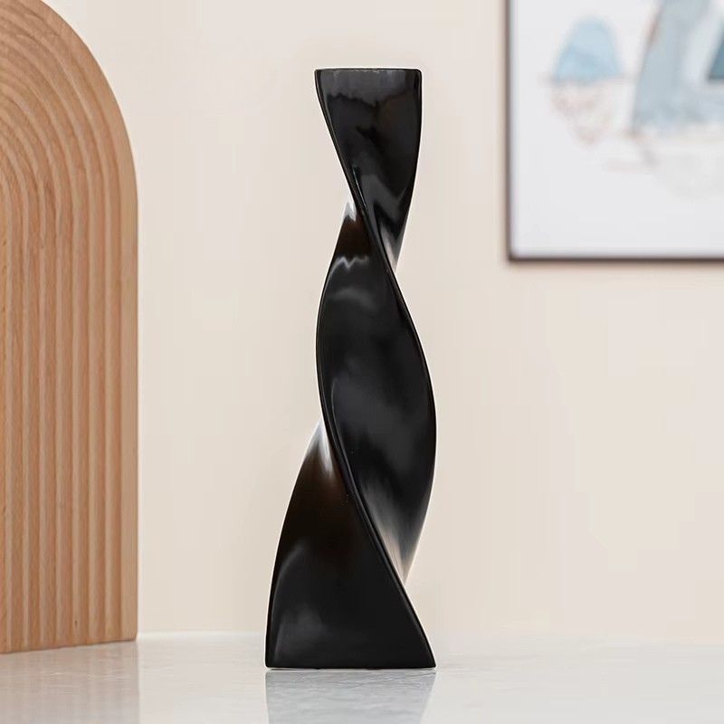 Minimalistisk Svart Keramikvas – Tvistad Design