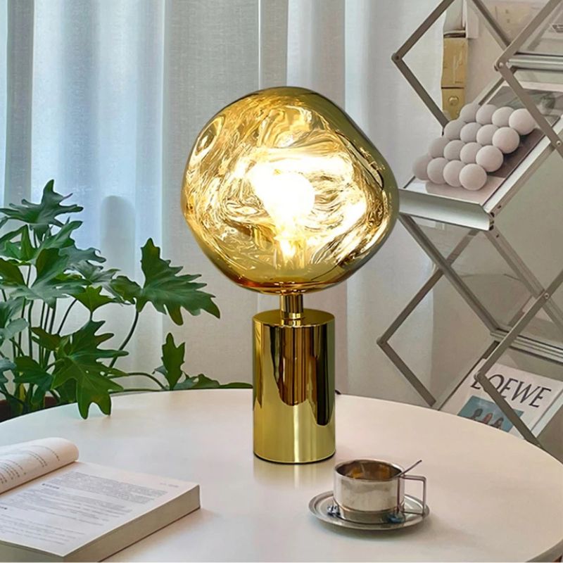 Tidlös lavalampa – stilren design och mjukt sken